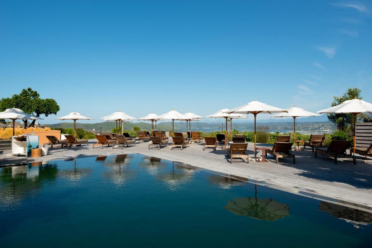 Pezula Nature Retreat クニスナ エクステリア 写真 The pool at the Hotel Château Gaillard