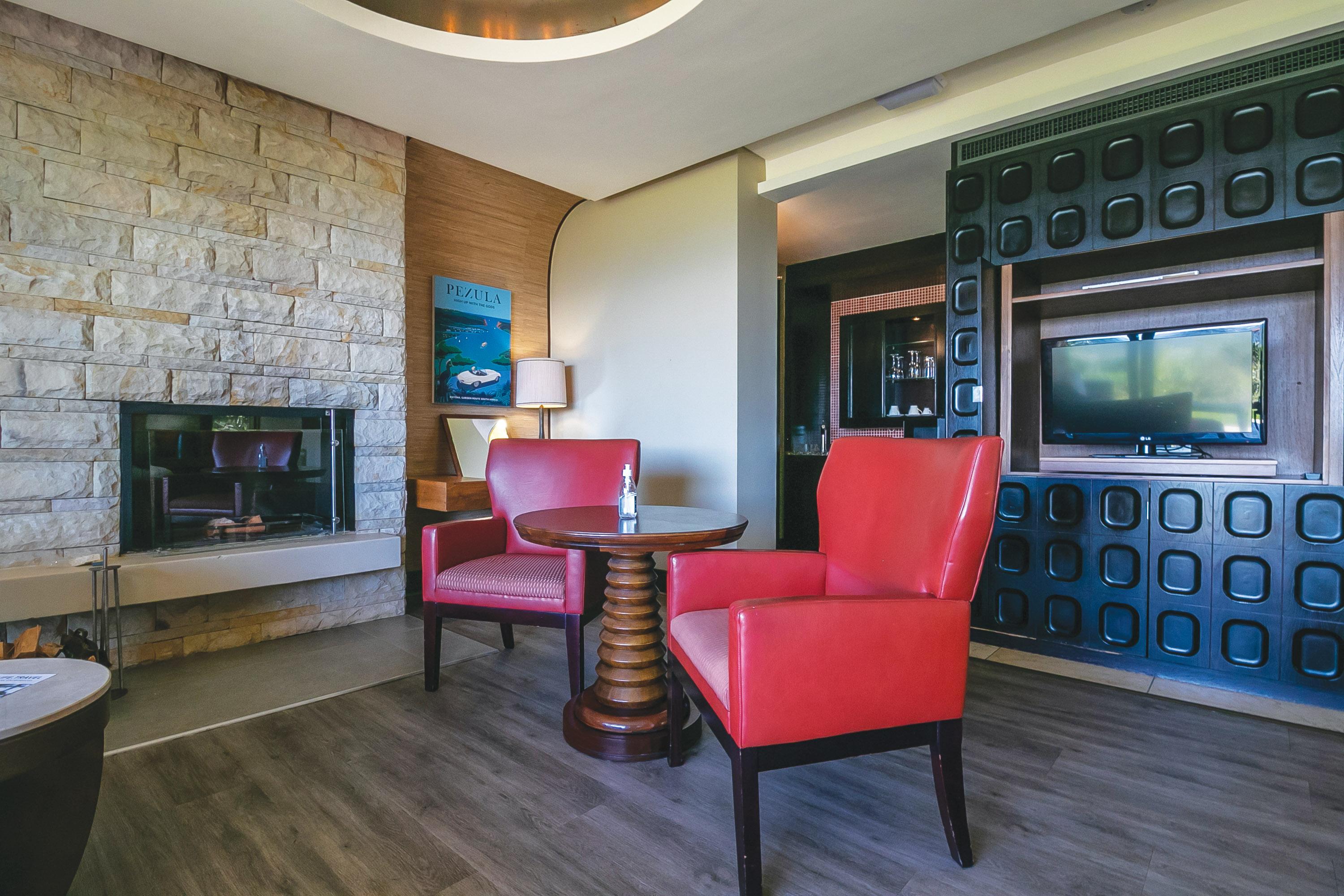 Pezula Nature Retreat クニスナ エクステリア 写真 A suite at the hotel
