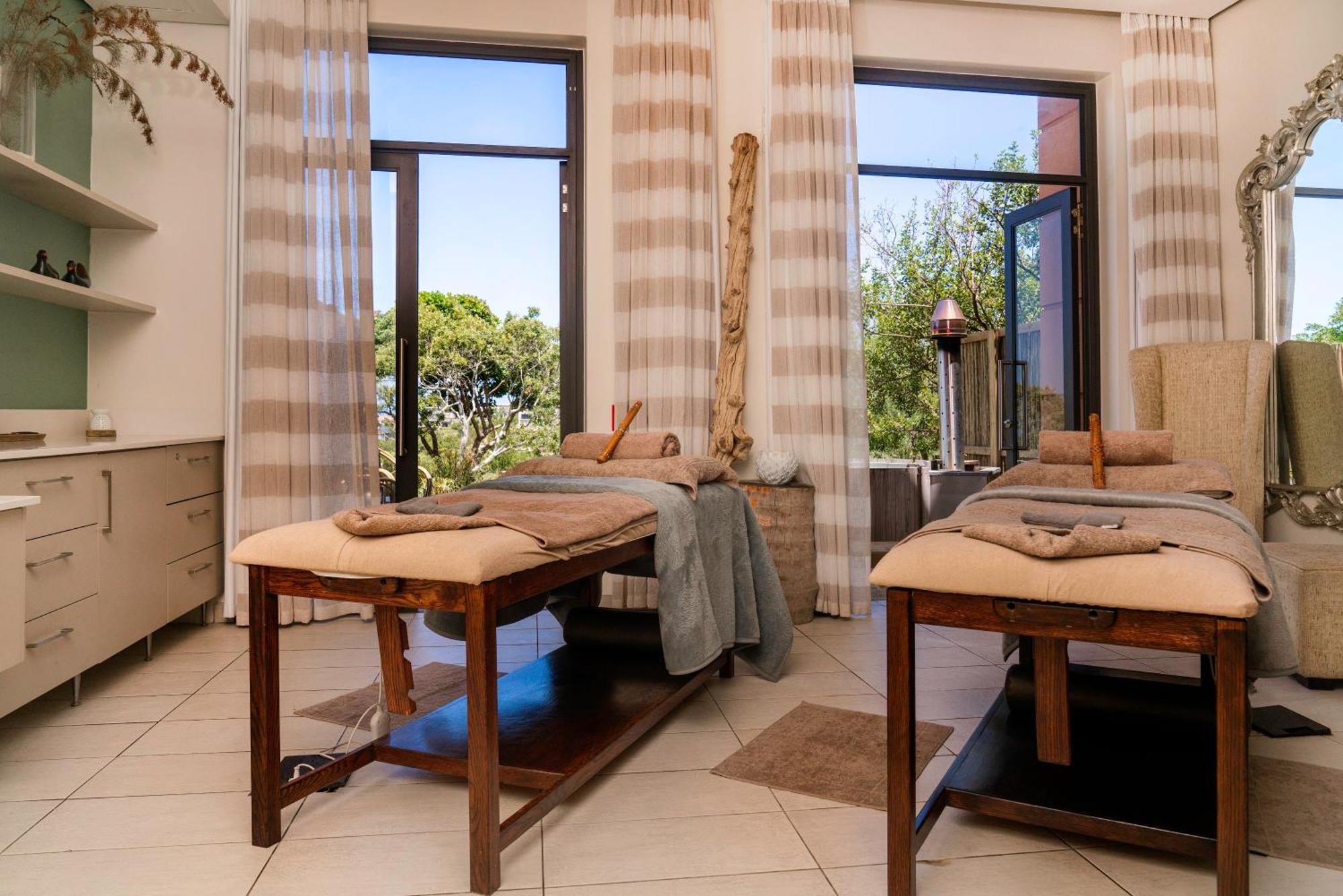 Pezula Nature Retreat クニスナ エクステリア 写真 Spa treatment room
