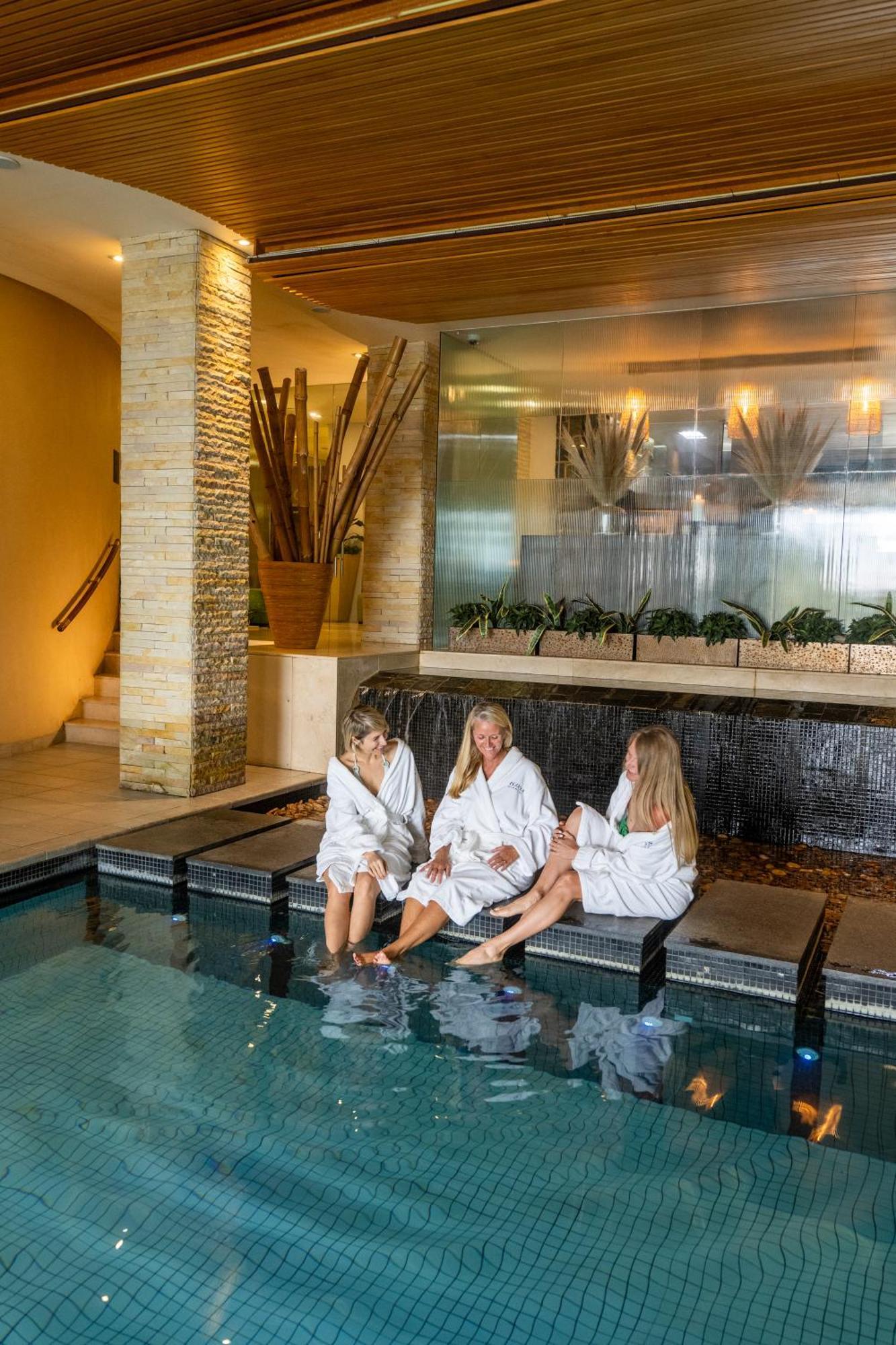 Pezula Nature Retreat クニスナ エクステリア 写真 The spa at the Hotel