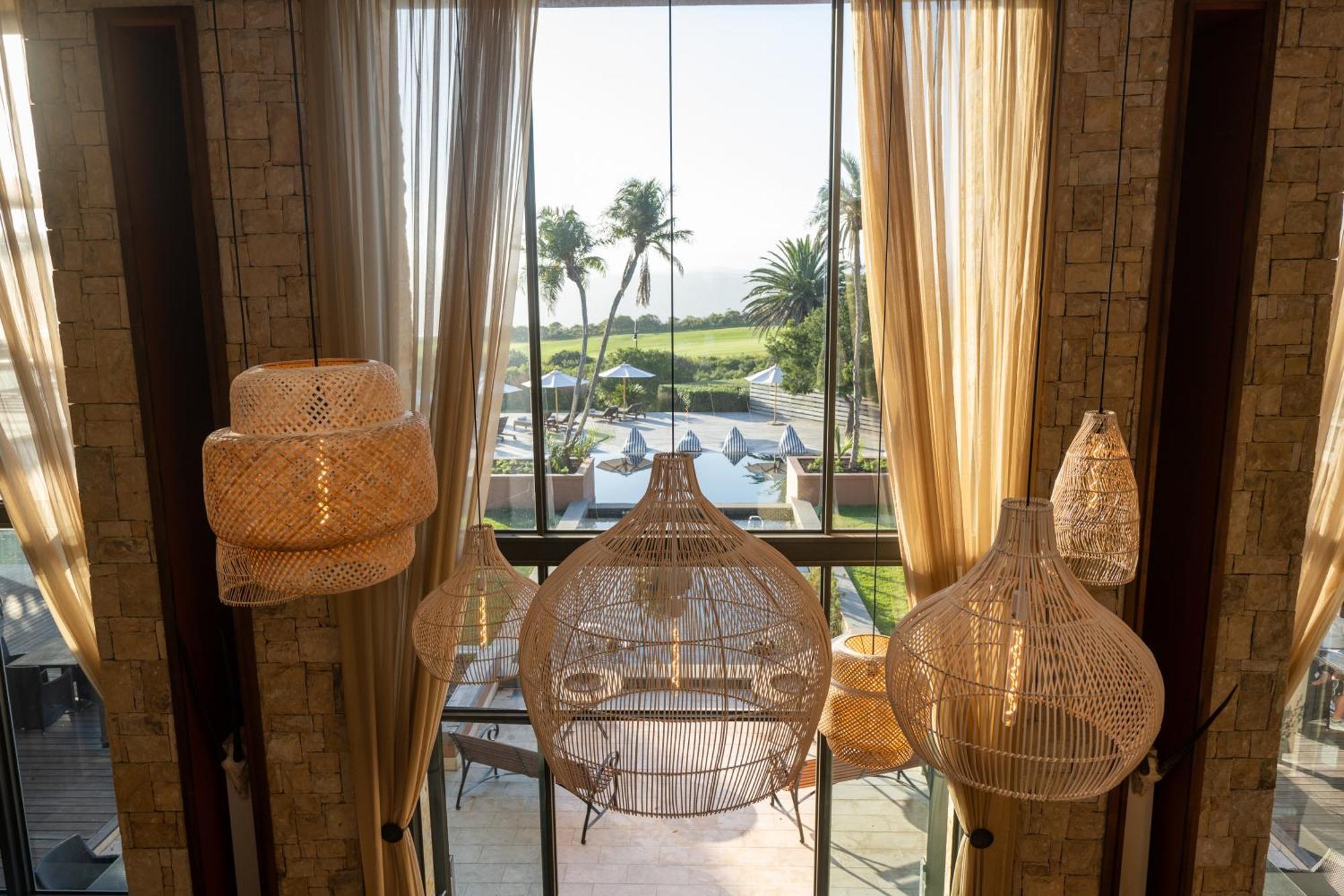 Pezula Nature Retreat クニスナ エクステリア 写真 The interior of the hotel